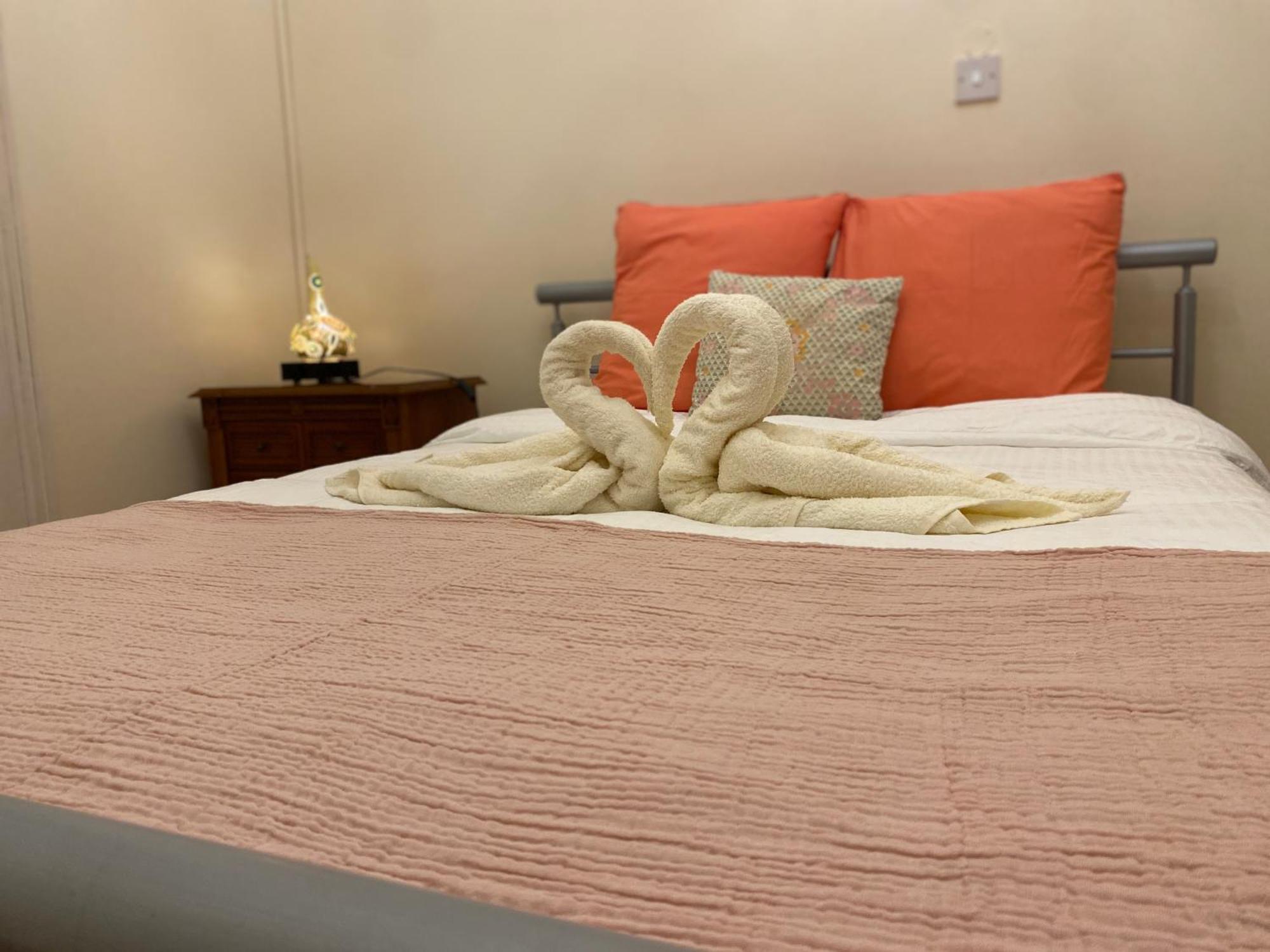 Hostel Hostl - Beds & - The Paphos, Old Town Paphos