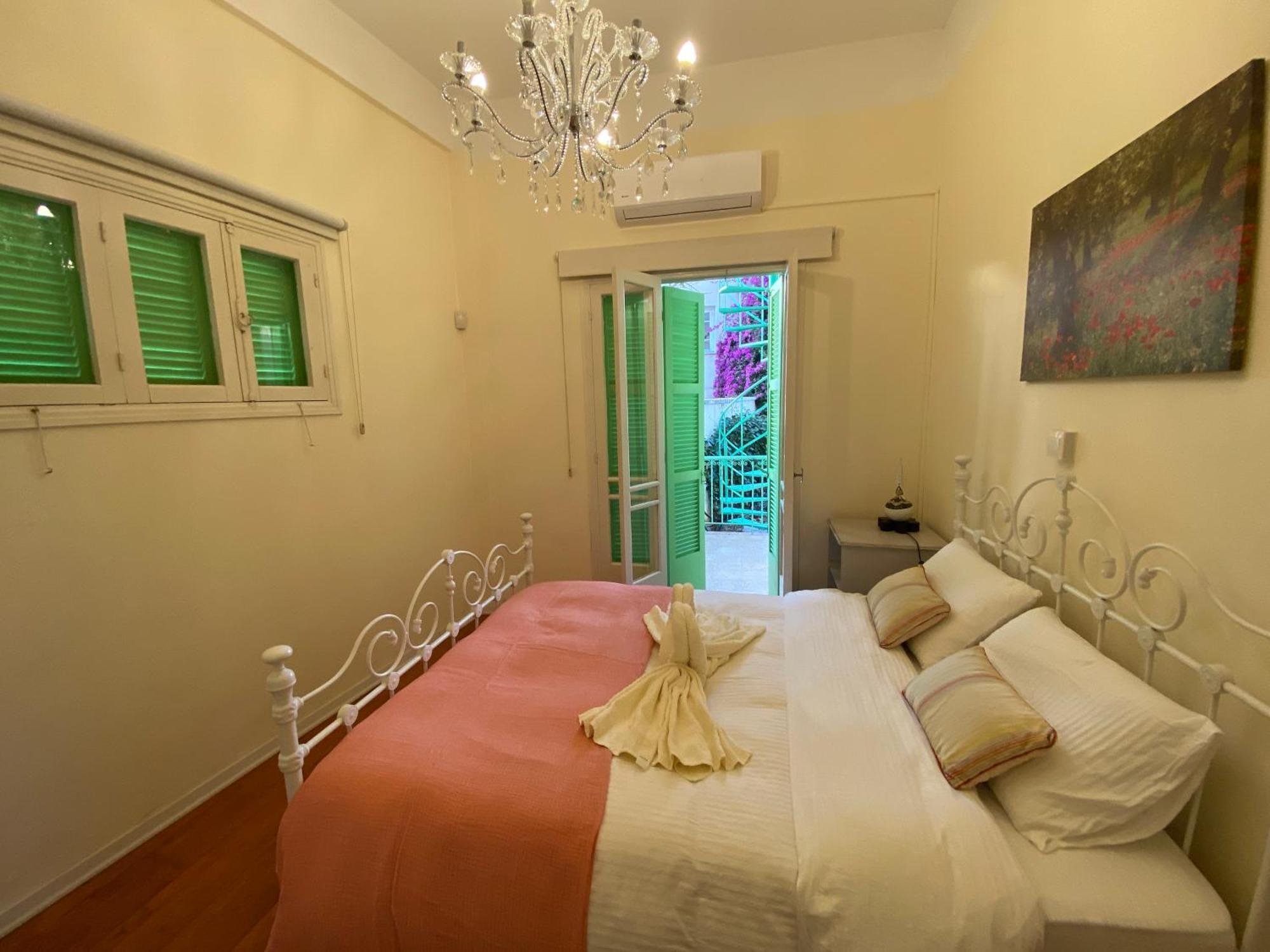 Hostel Hostl - Beds & - The Paphos, Old Town